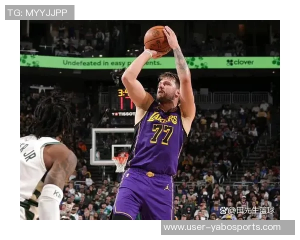 东契奇三分球命中率低却对湖人造成致命威胁场均投篮12次分析 东契奇三分球命中率低却对湖人造成致命威胁场均投篮12次分析